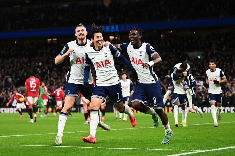 Soi kèo tài xỉu Tottenham vs Manchester United